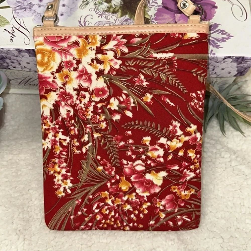 Red Ivory Blue Metallic Gold Floral Thailand Elephant Patch Small Crossbody - Picture 2 of 10